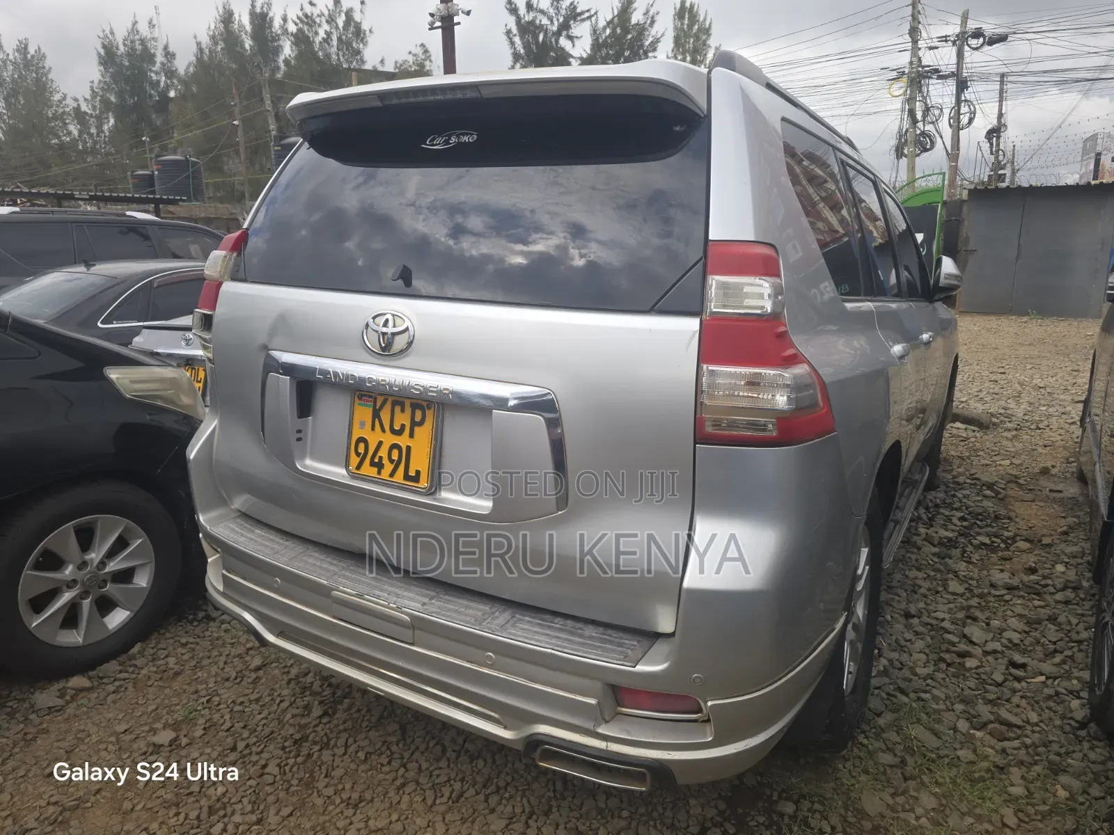 Toyota Land Cruiser Prado 2010 Silver