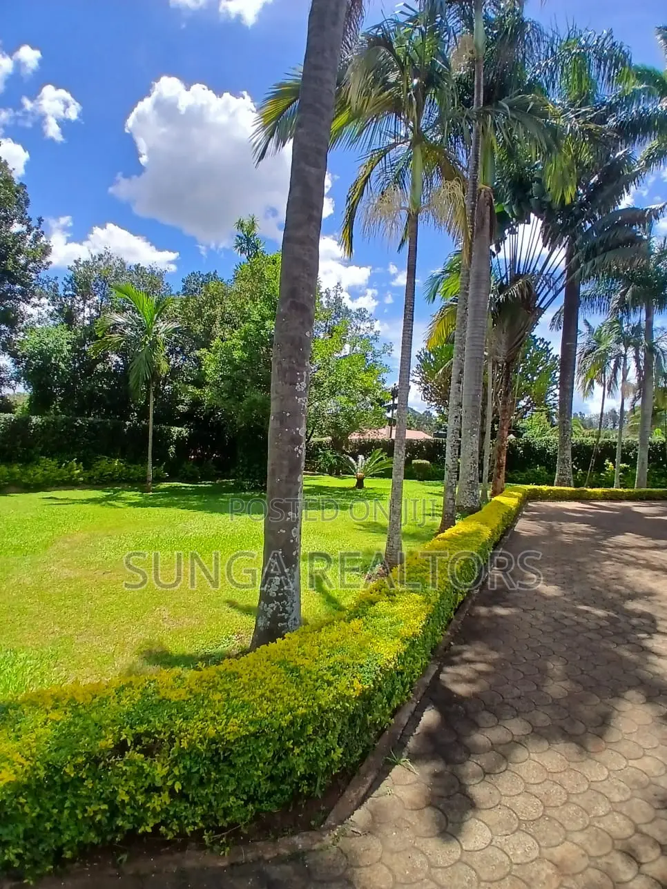 4bdrm House in Njathaini Rd., Thindigua/Kasarini for sale