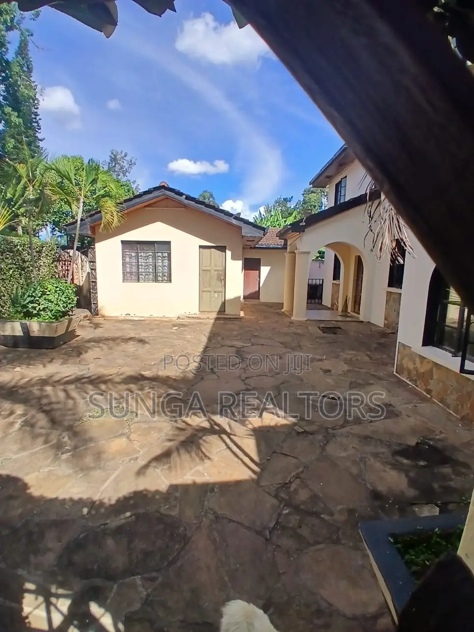 4bdrm House in Njathaini Rd., Thindigua/Kasarini for sale