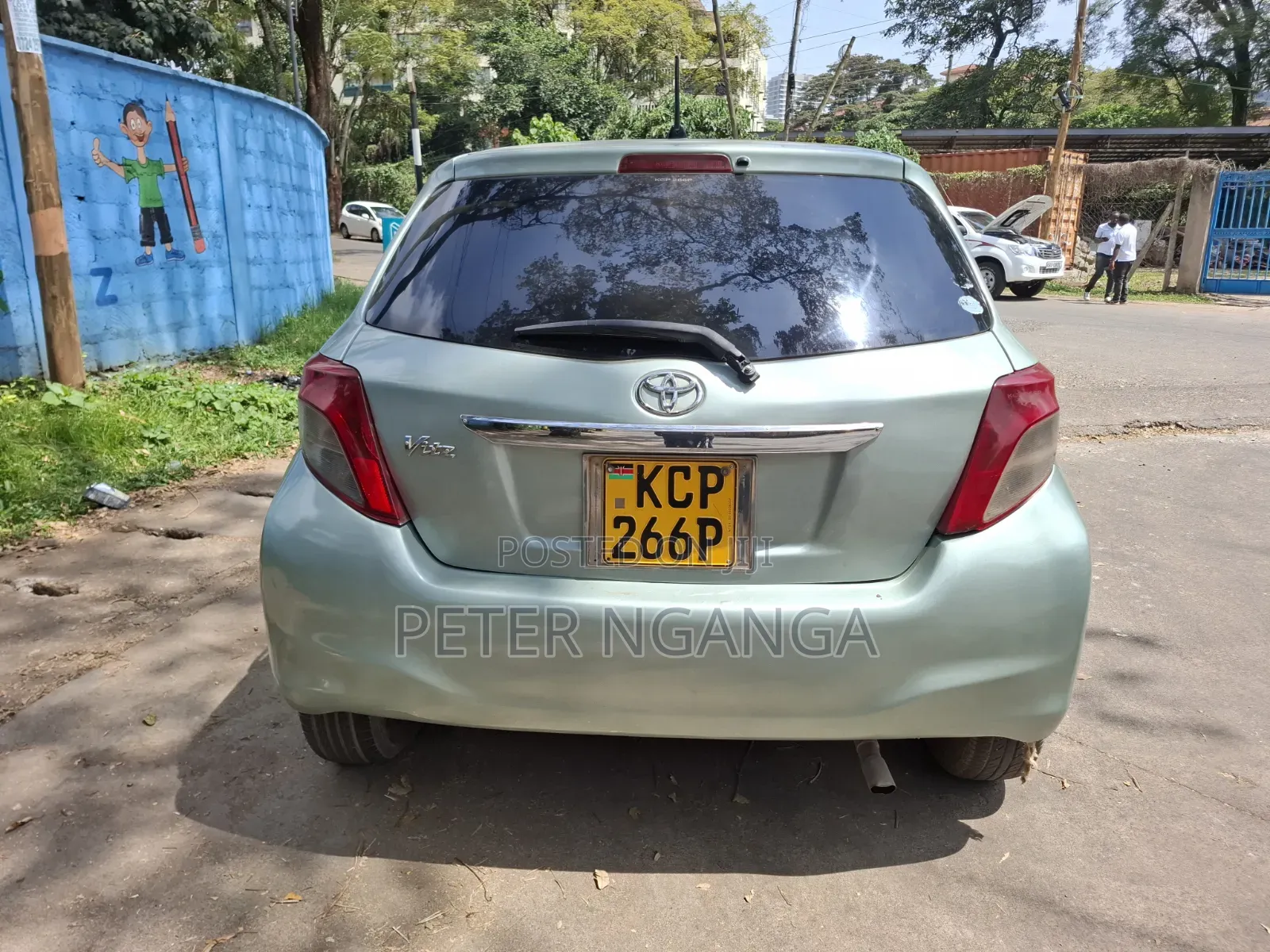 Toyota Vitz 2011 Green