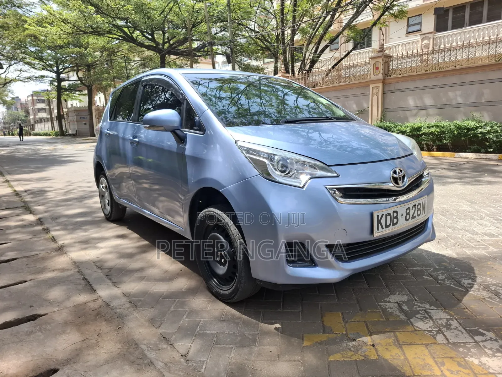 Toyota Ractis 2014 Blue