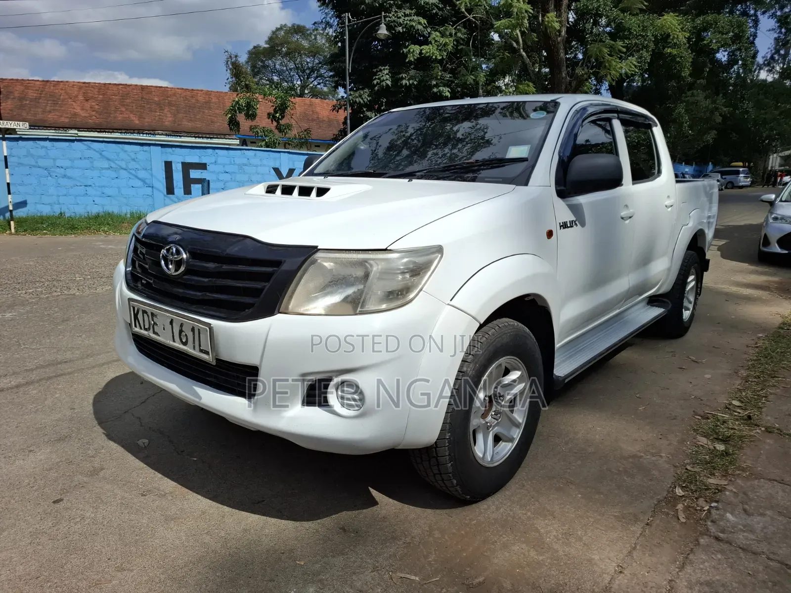 Toyota Hilux 2014 White