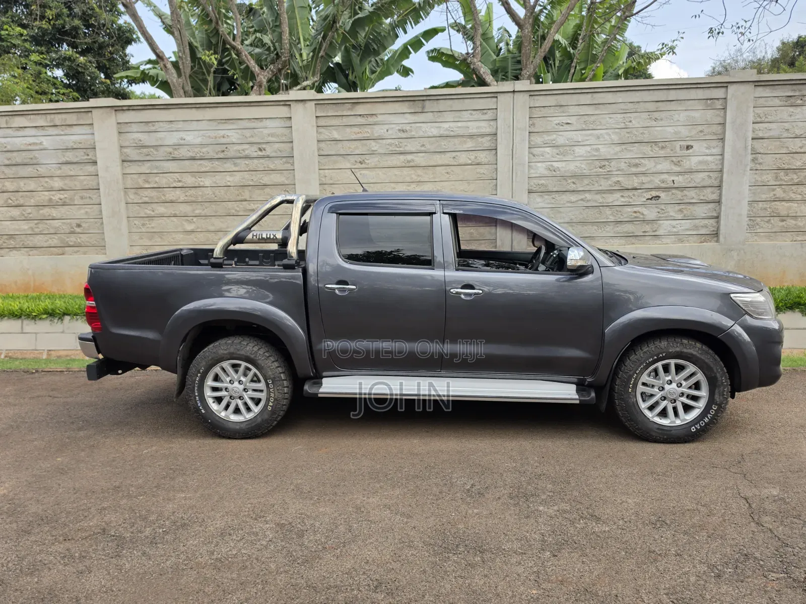 Toyota Hilux 3.0 D-4D 4x4 2014 Gray