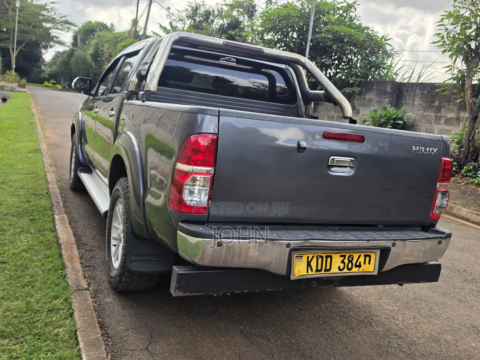 Toyota Hilux 3.0 D-4D 4x4 2014 Gray