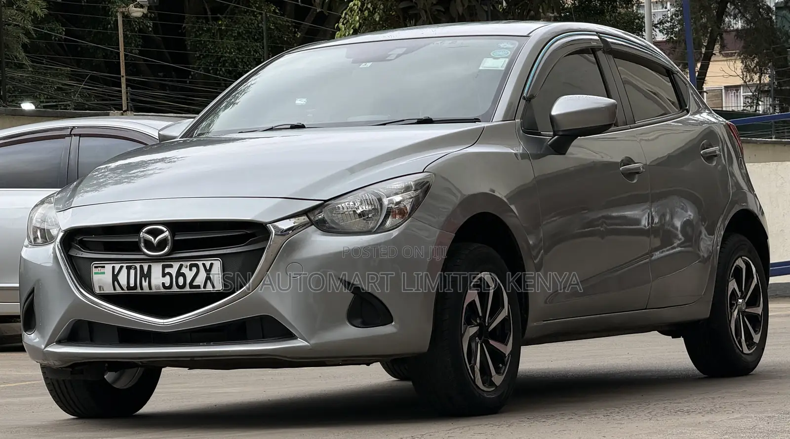 Mazda Demio 2016 Silver