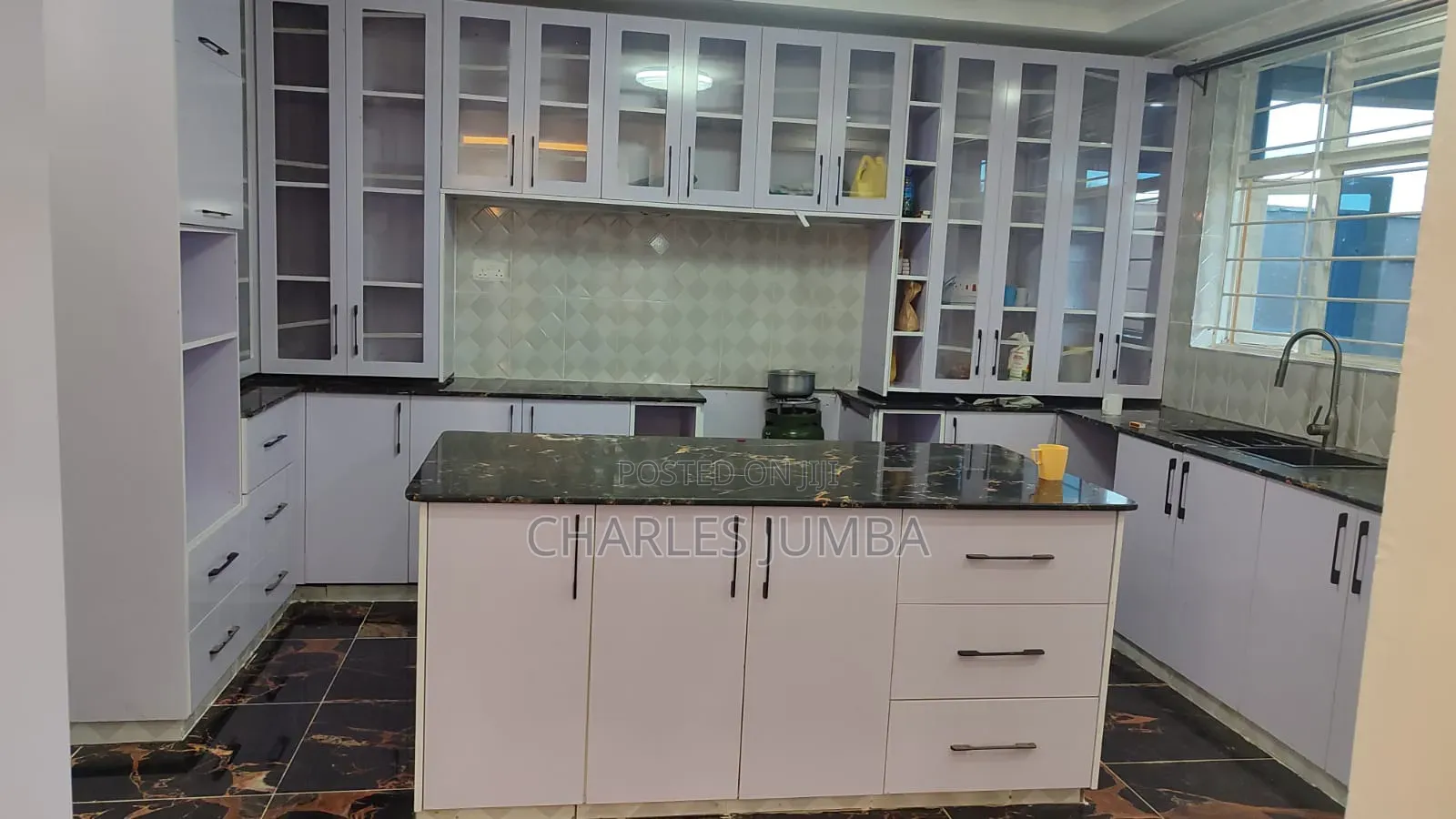 5bdrm Maisonette in Viraj for rent