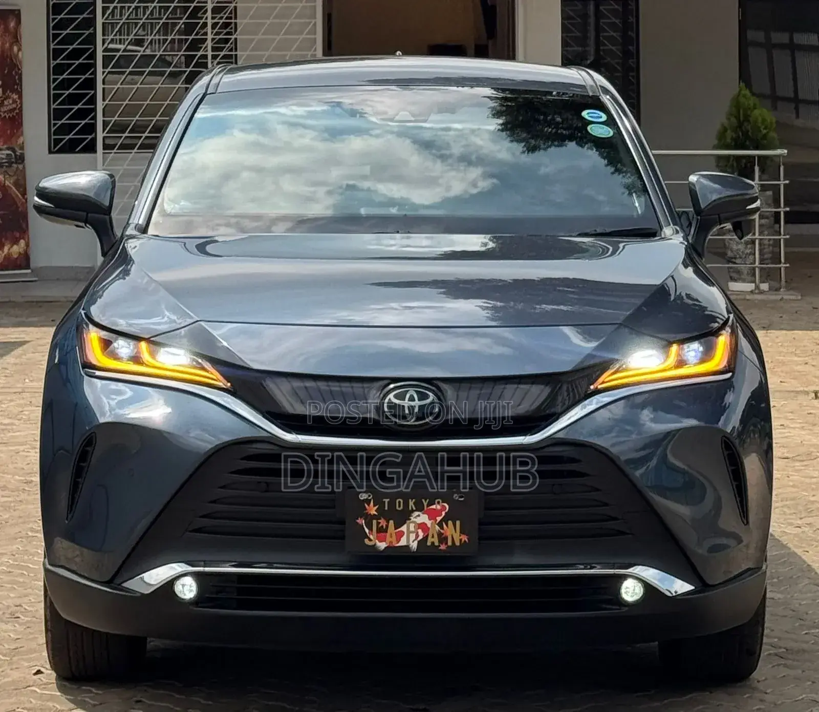 Toyota Harrier 2.0 2020 Gray