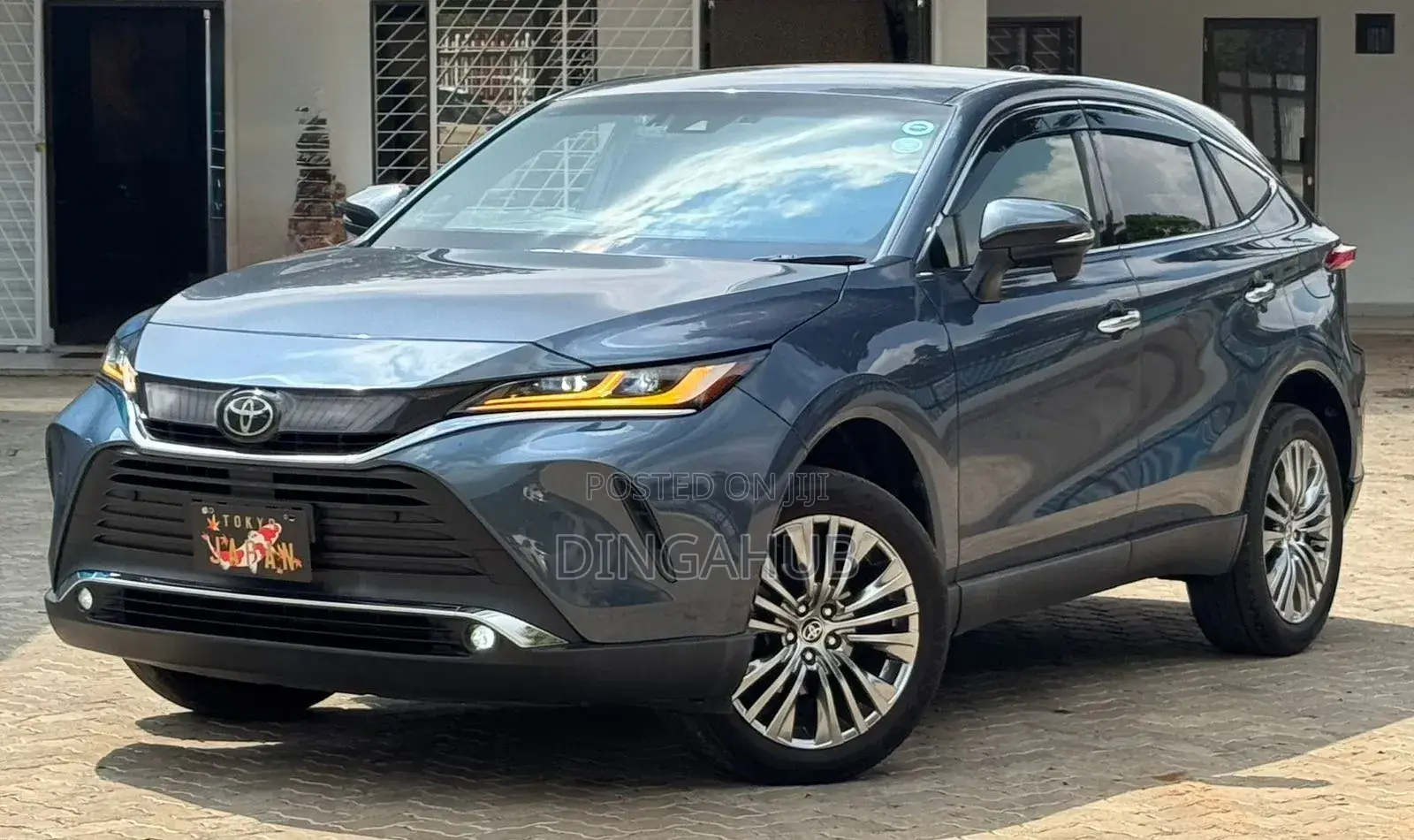 Toyota Harrier 2.0 2020 Gray