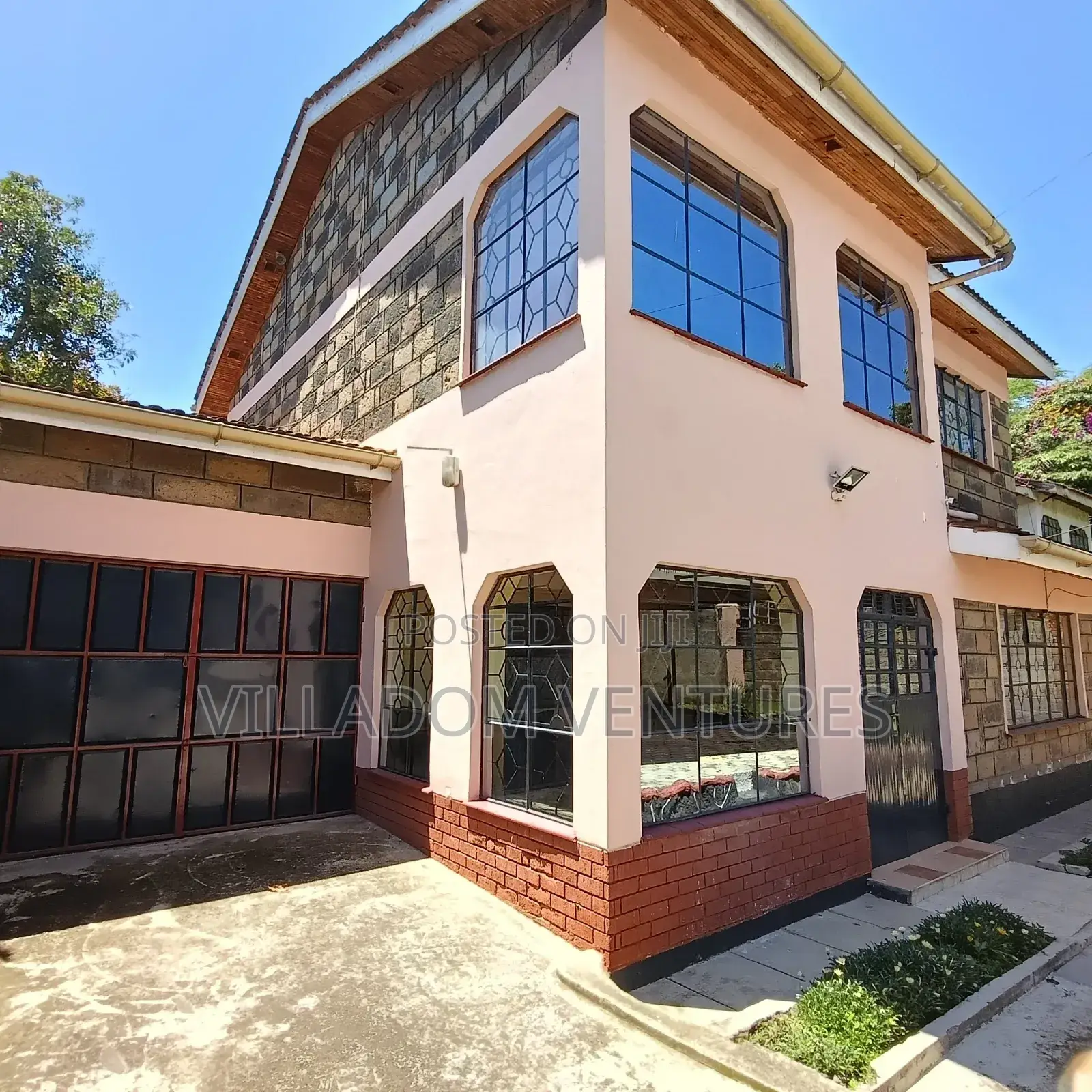 4bdrm Maisonette in Hyrax Courts, Nakuru Town East for sale