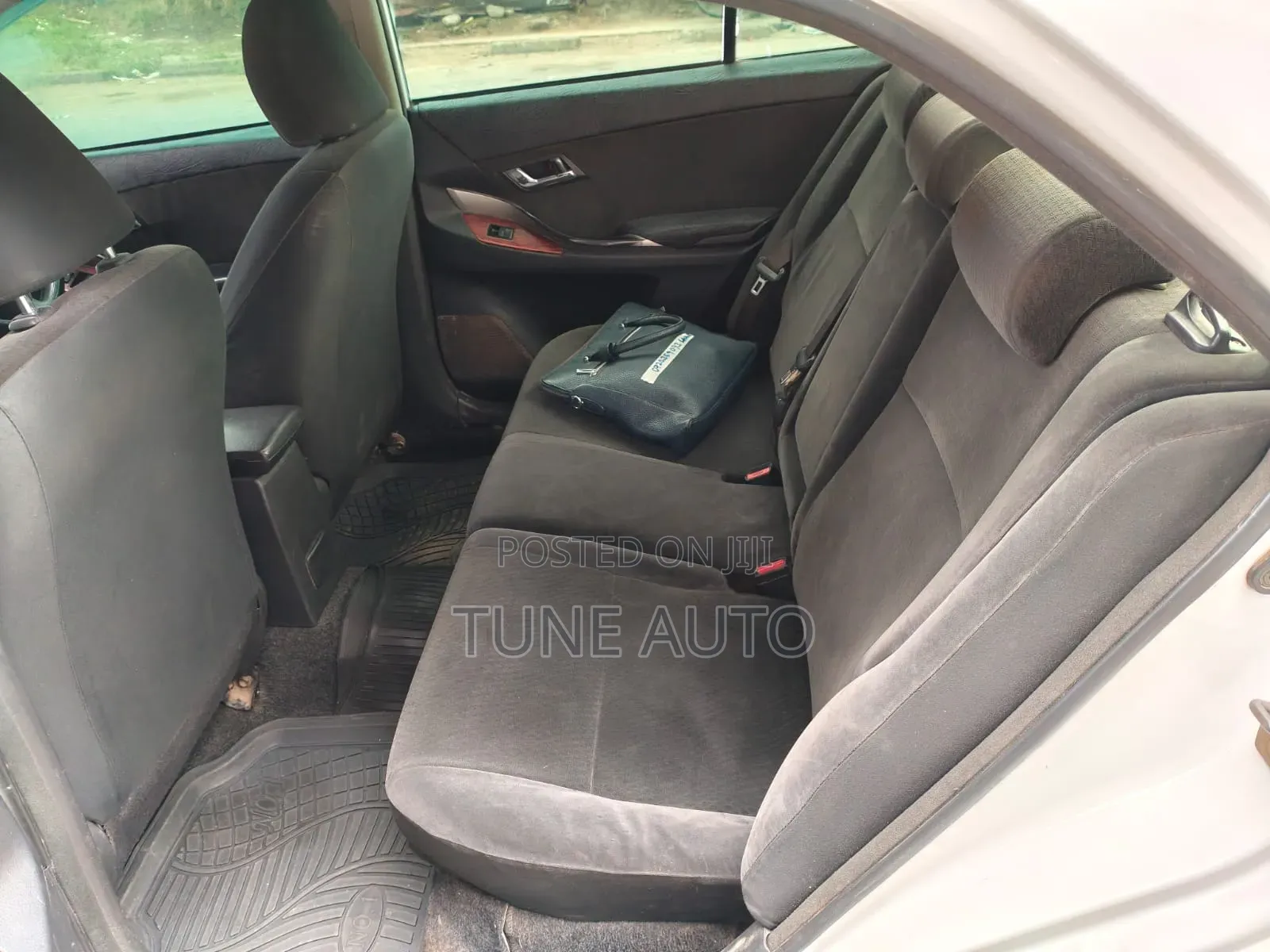 Toyota Premio 2012 White