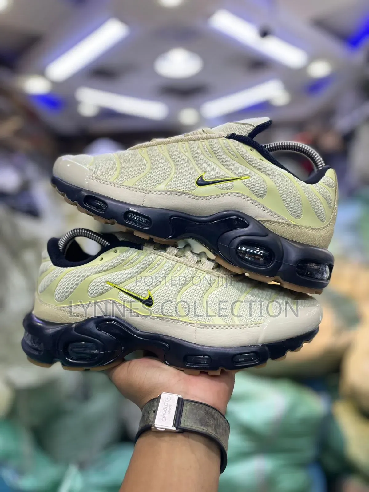Step Into Fresh Style With the Nike Tn Multicolor/White