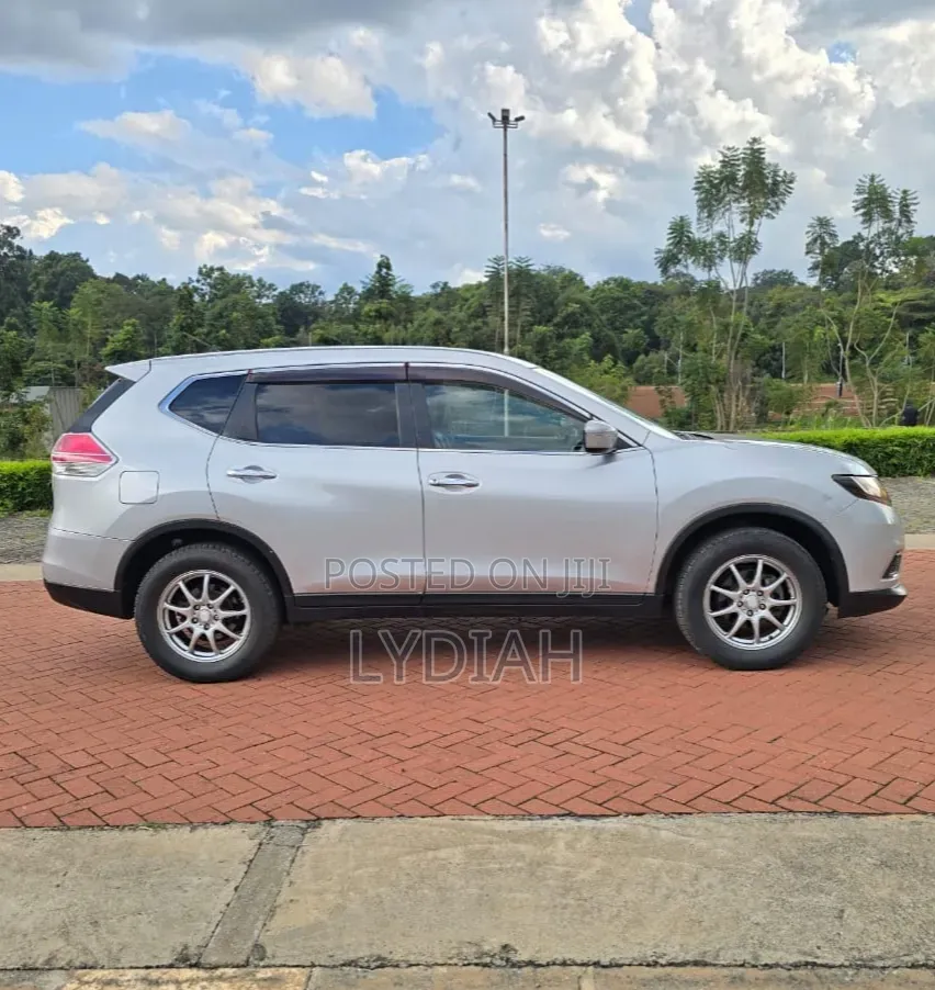 Nissan X-Trail 2013 White