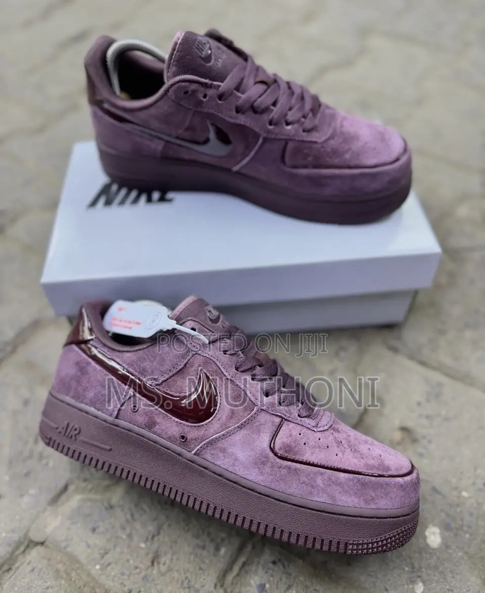 Unique Glossy, Bubble-Style Swoosh Airfoce 1 Velvet Size 40-45