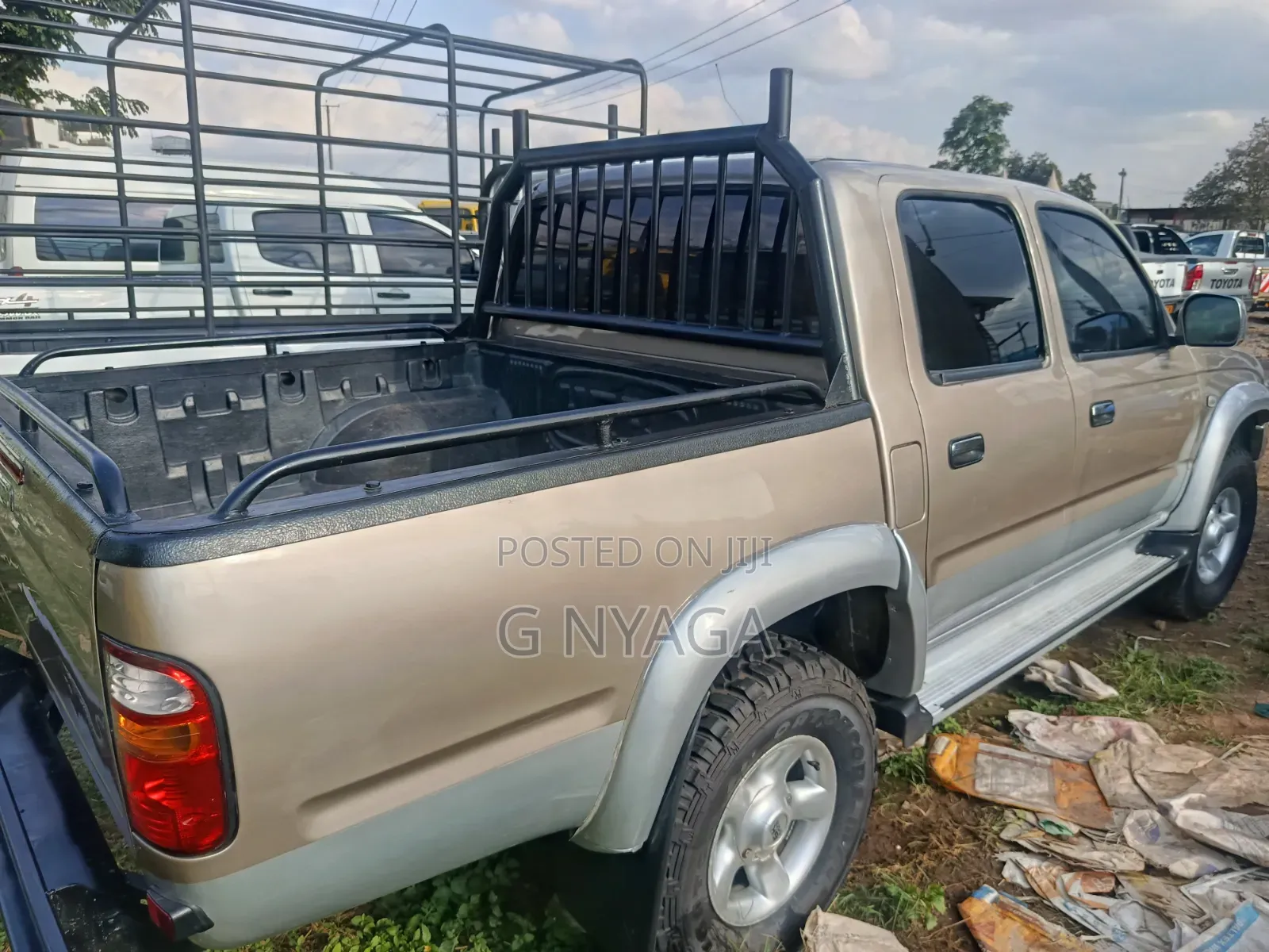Toyota Hilux 2.5 Cab 2005 Gold