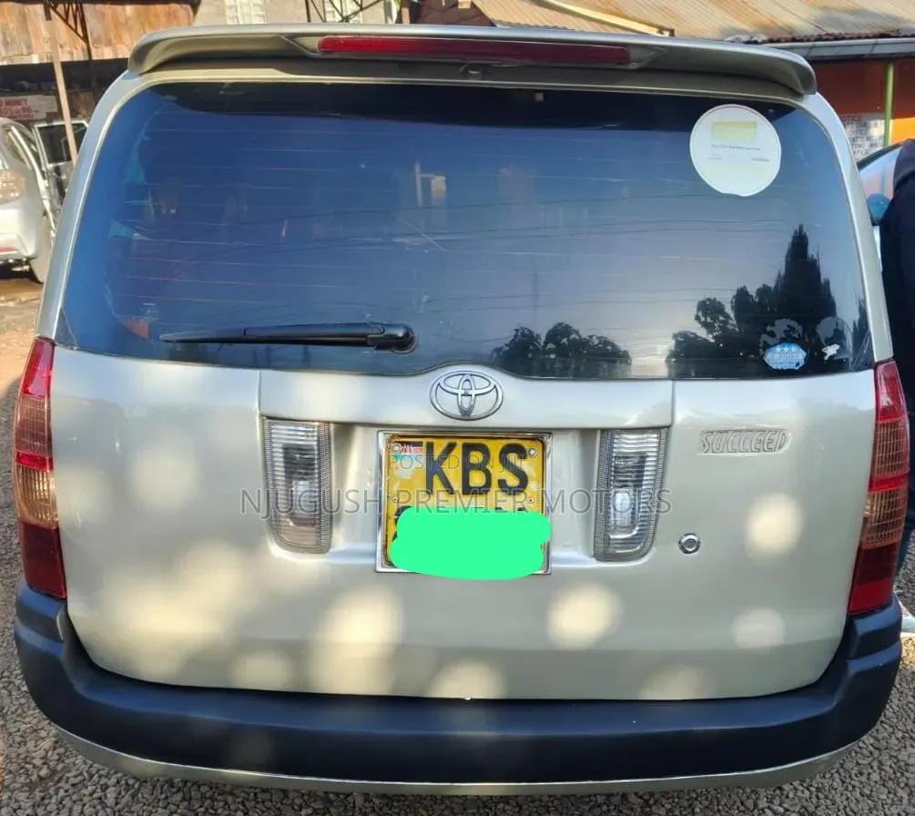 Toyota Succeed 2006 Gold