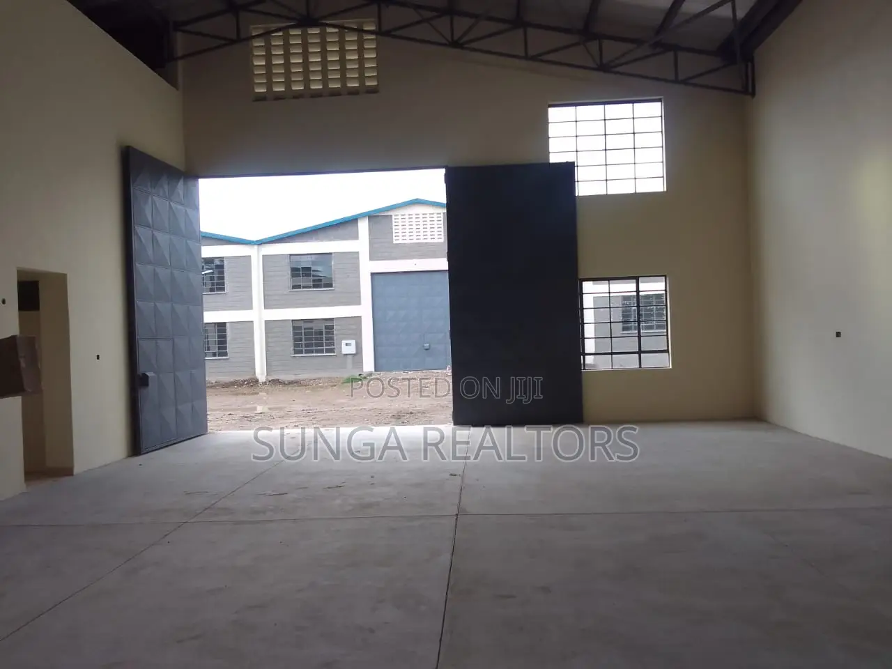 Warehouse for Rent in Industrial Area