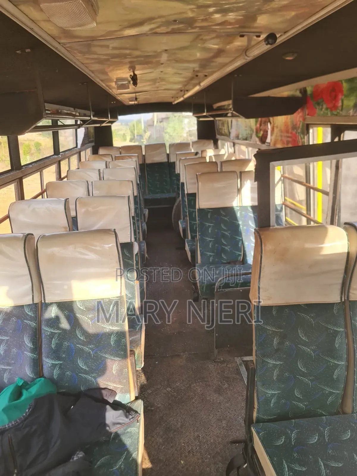 Isuzu Executive Bus 2015 Yellow