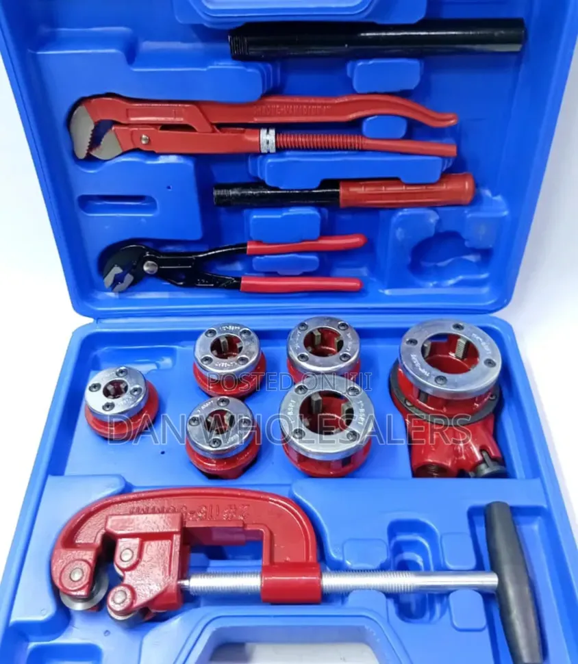 Die Stock Ratchet Set Of
1⁄41⁄23⁄83⁄4 111⁄4
S-Jaw Pipe Wrench 
Pliers