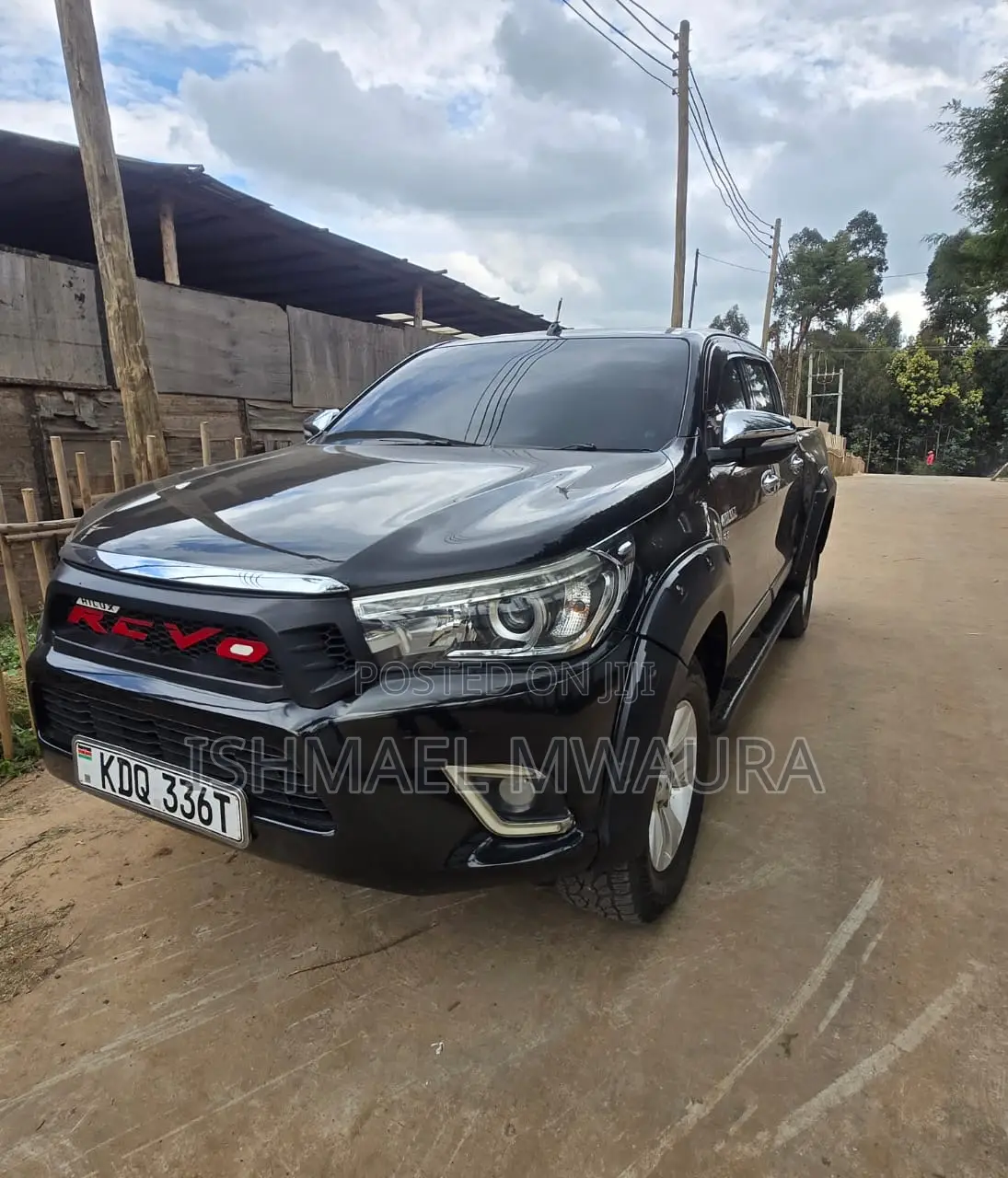 Toyota Hilux 2016 Black