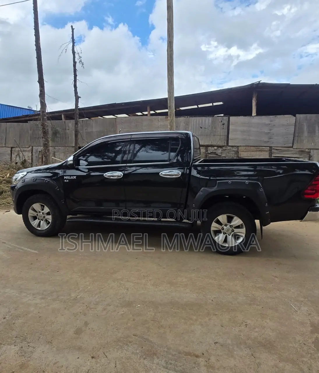 Toyota Hilux 2016 Black