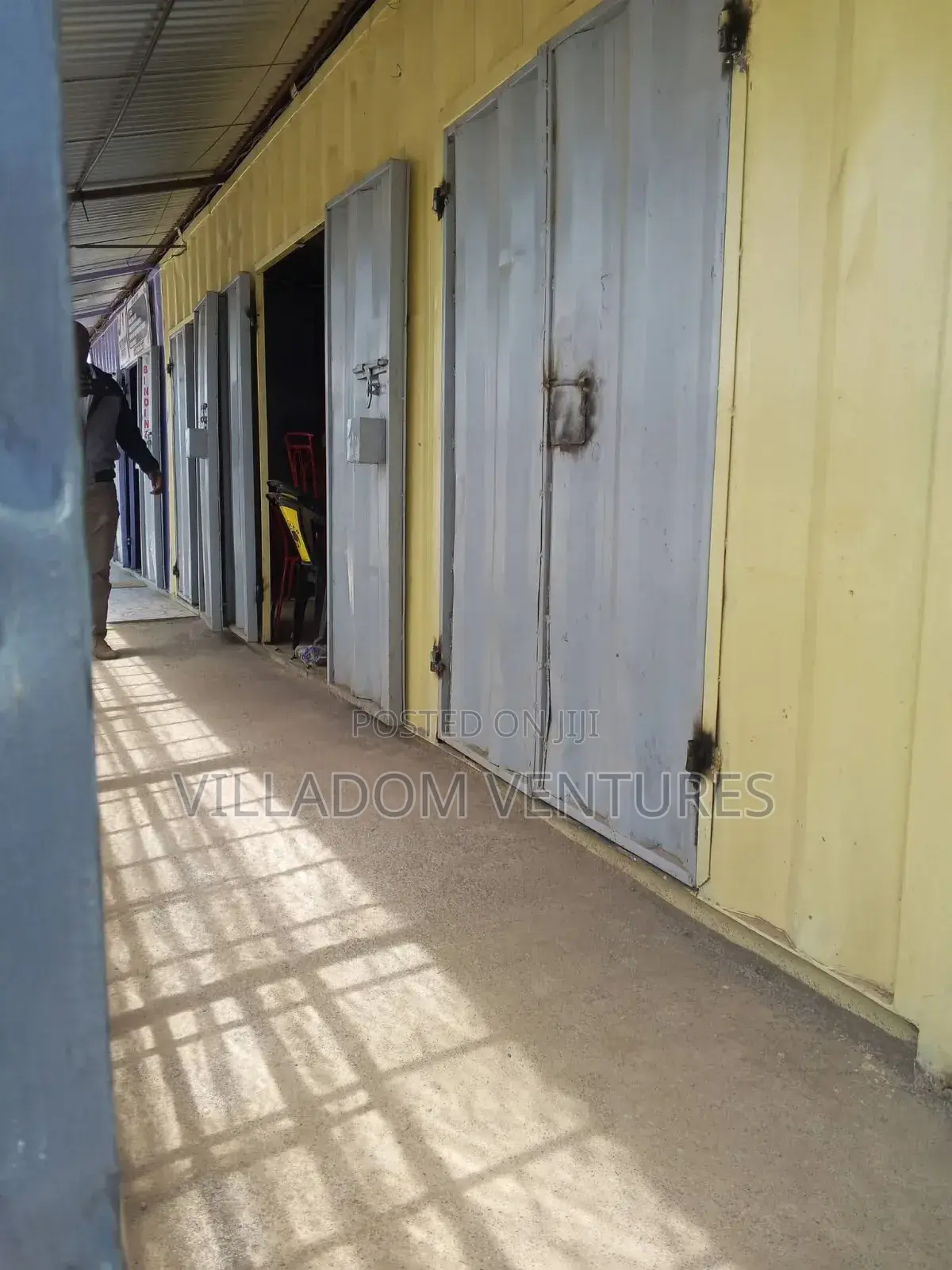 For Sale to Rent Pub in Kiti Area