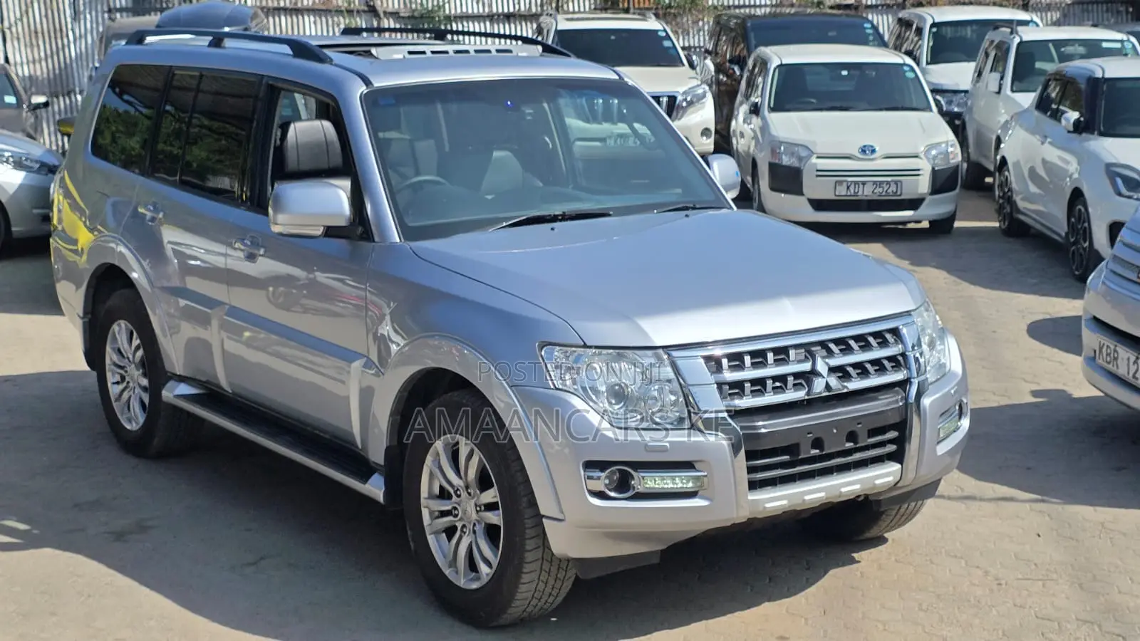 Mitsubishi Pajero V90 3.2 DI-D GL 2019 Silver
