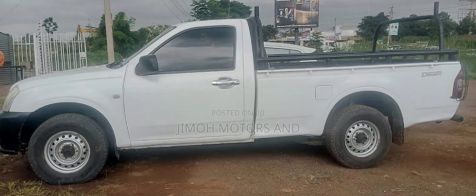 Isuzu D-MAX 2009 White
