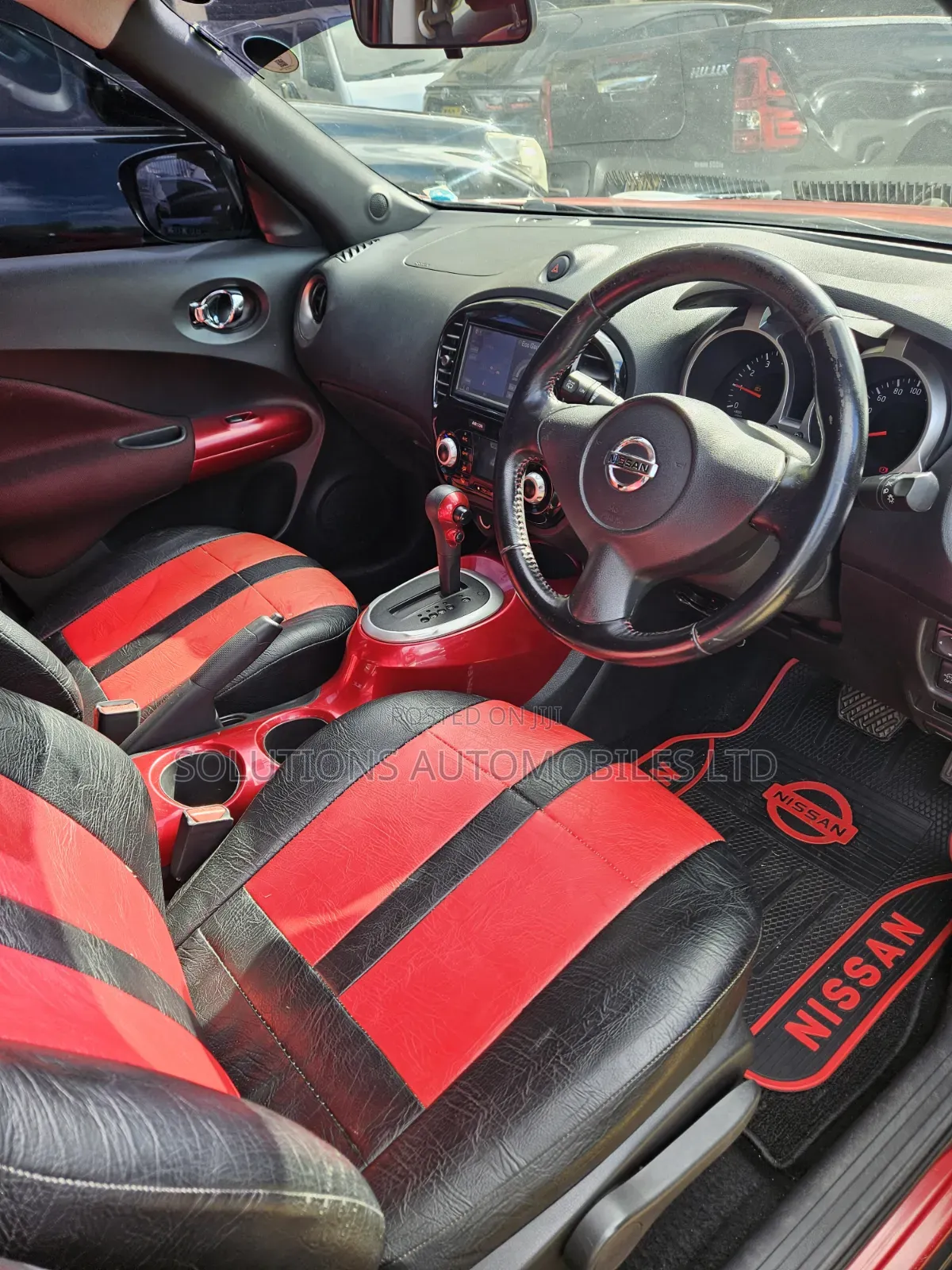 Nissan Juke S 4dr Hatchback (1.6L 4cyl Turbo CVT) 2015 Red