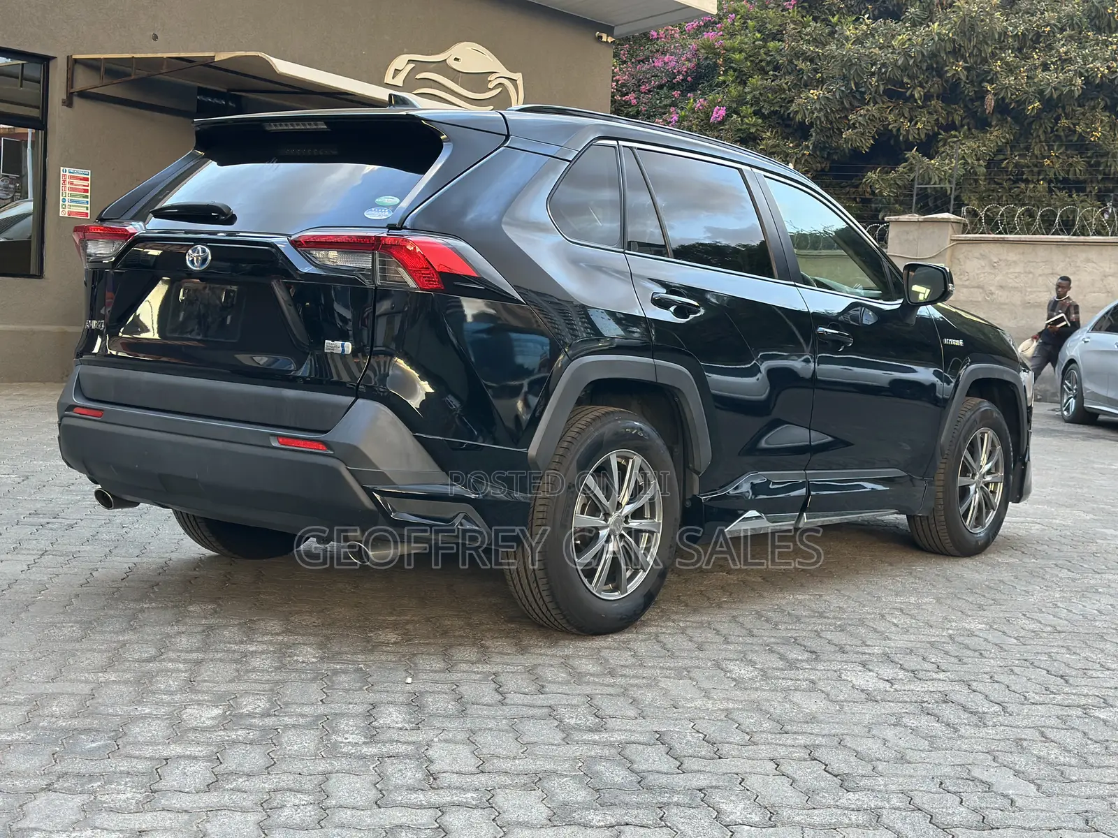 Toyota RAV4 Hybrid 2019 Black