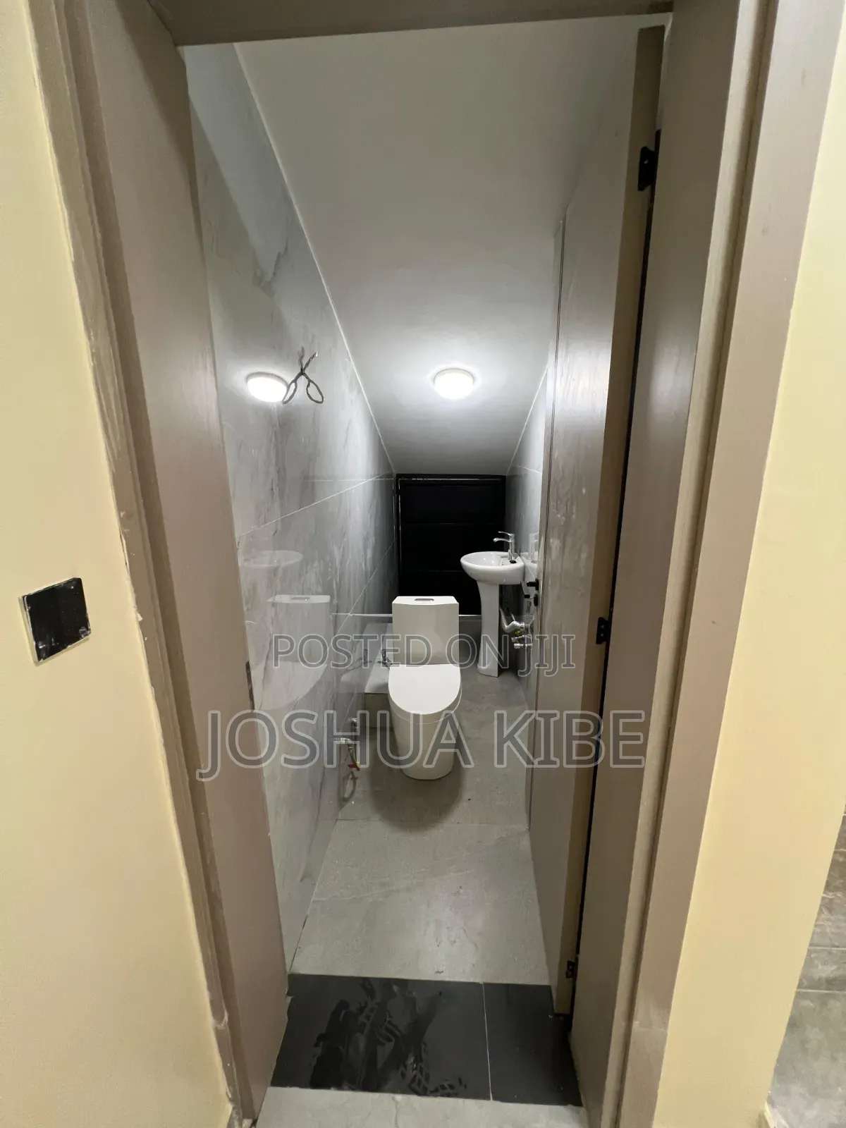4bdrm Mansion in Membley Estate for sale