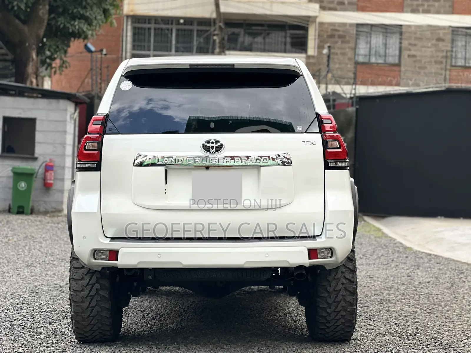 Toyota Land Cruiser Prado 2.8 2020 White