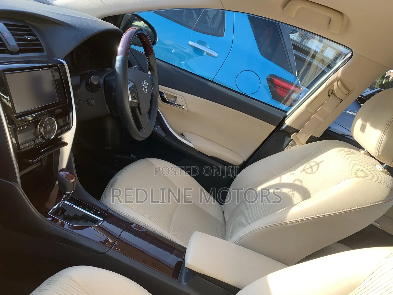 Toyota Premio 1.5 FWD 2019 Silver
