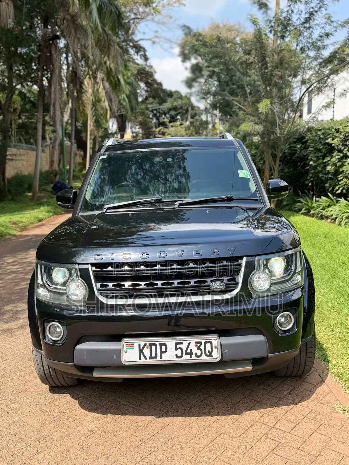 Land Rover Discovery 2016 Matt Black