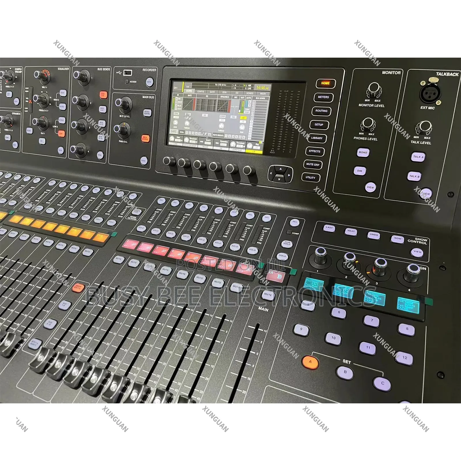 M32 Live Digital Console for Live and Studio 32 Preamplifiers Mixer