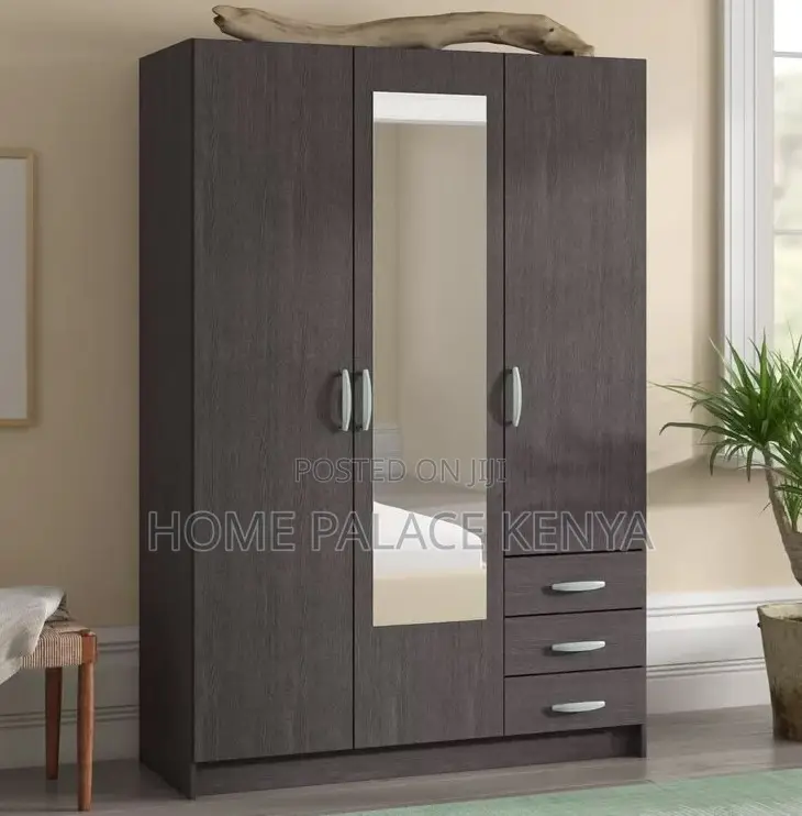 Wardrobe: MDF Clothes Storage With Drawers