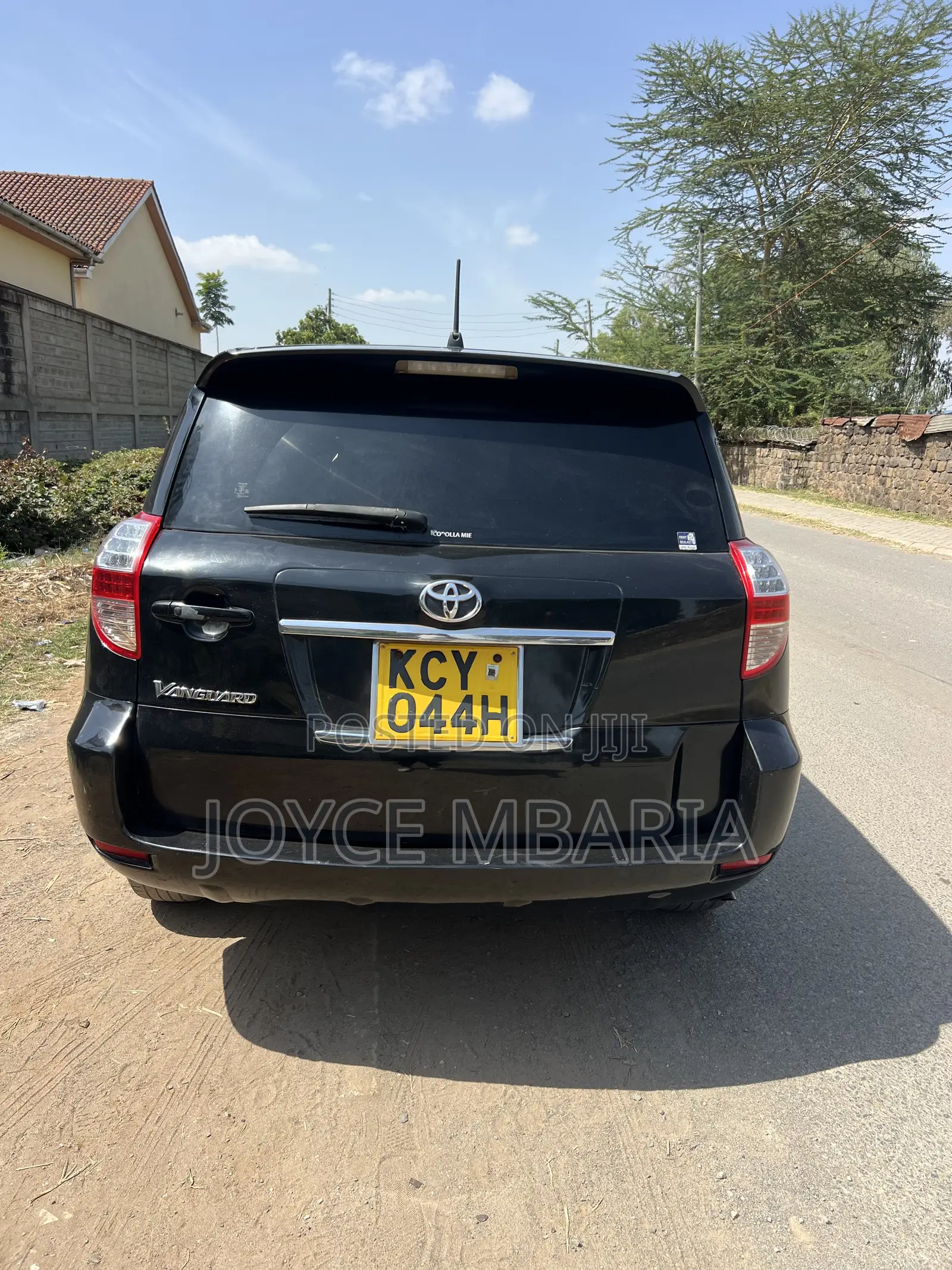Toyota Vanguard 2013 Black