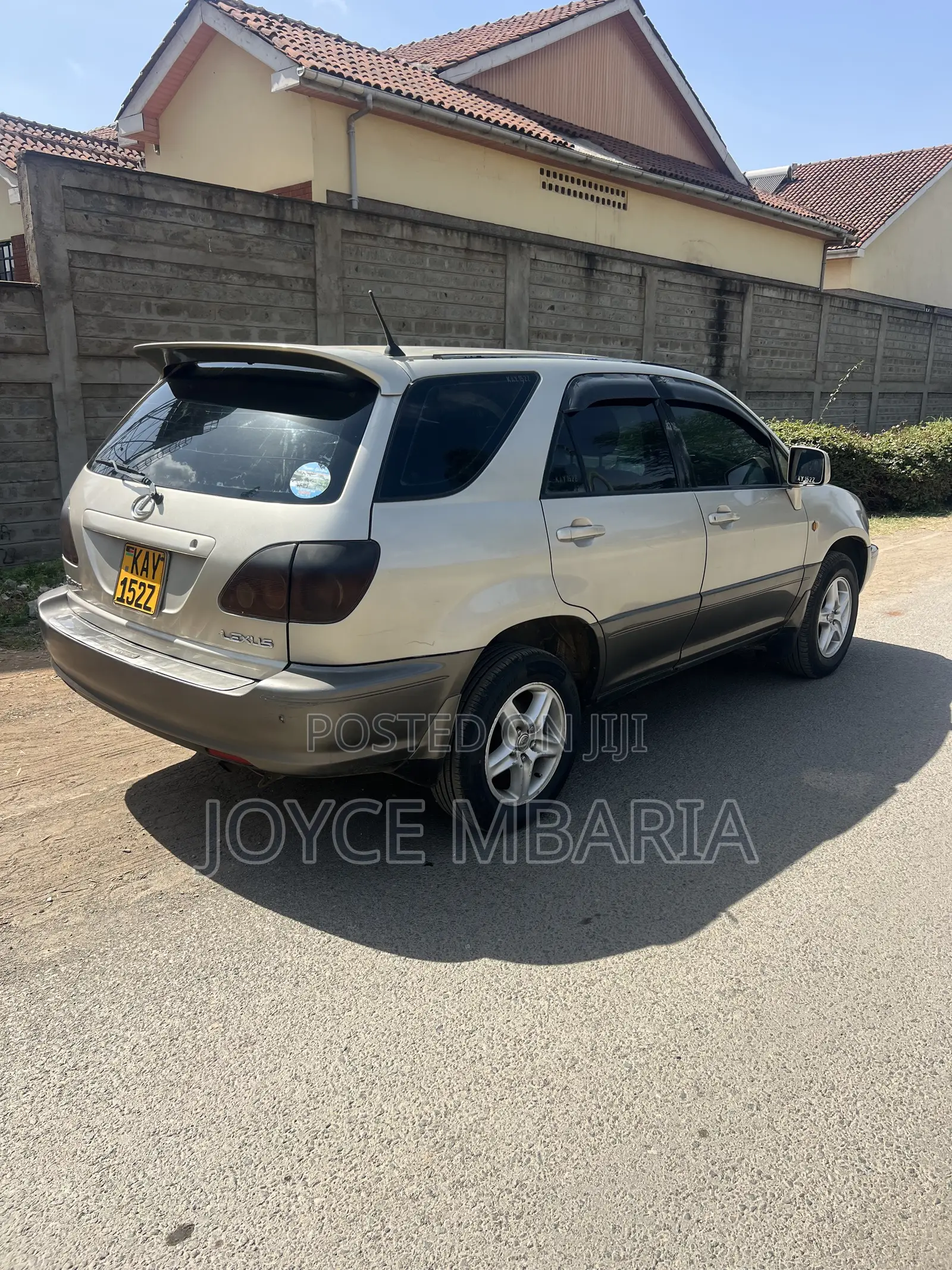 Toyota Harrier 2002 Gold
