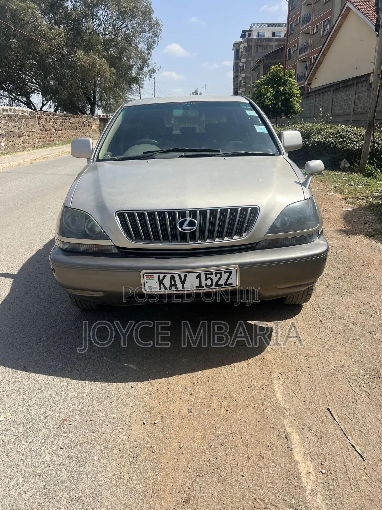 Toyota Harrier 2002 Gold