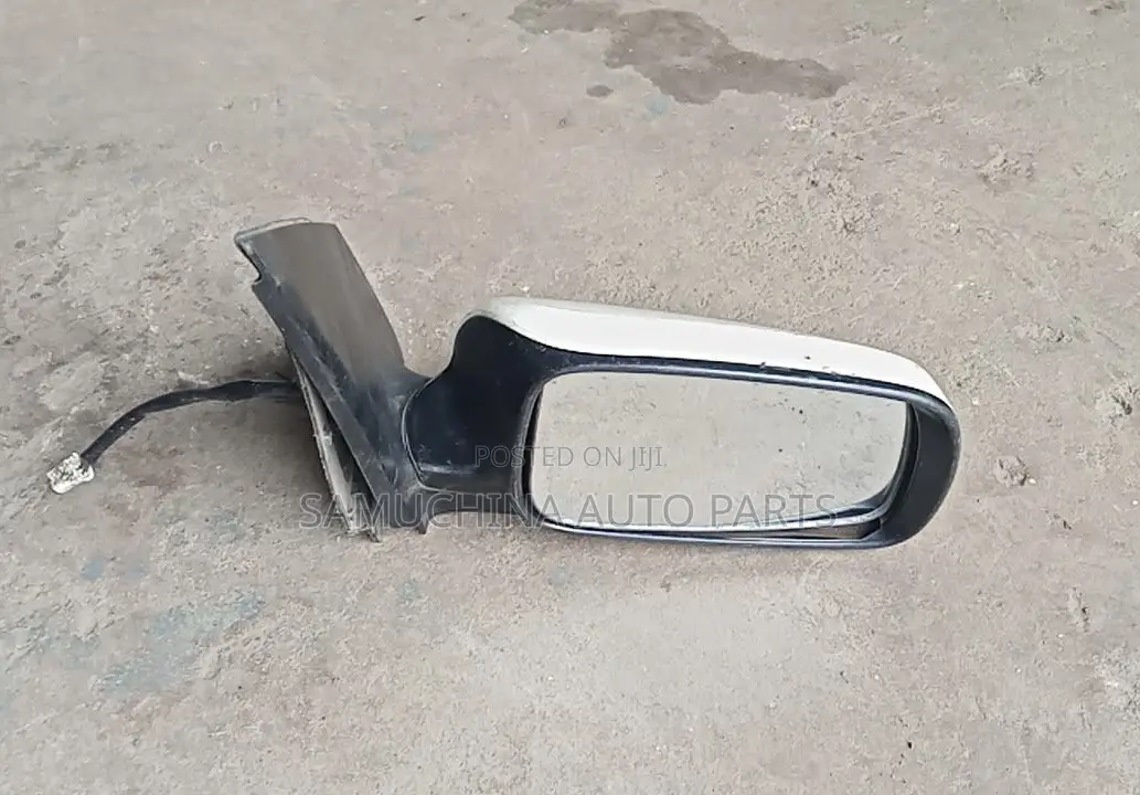 Side Mirror Toyota Passo Old Model {LHS}