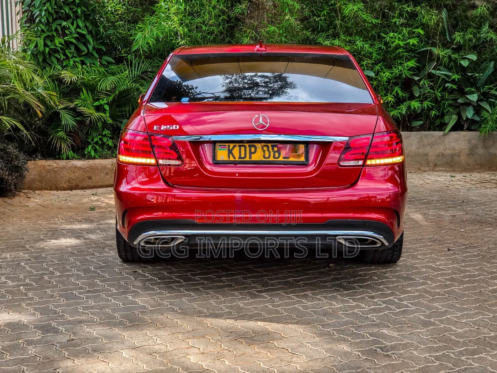 Mercedes-Benz E250 2016 Red