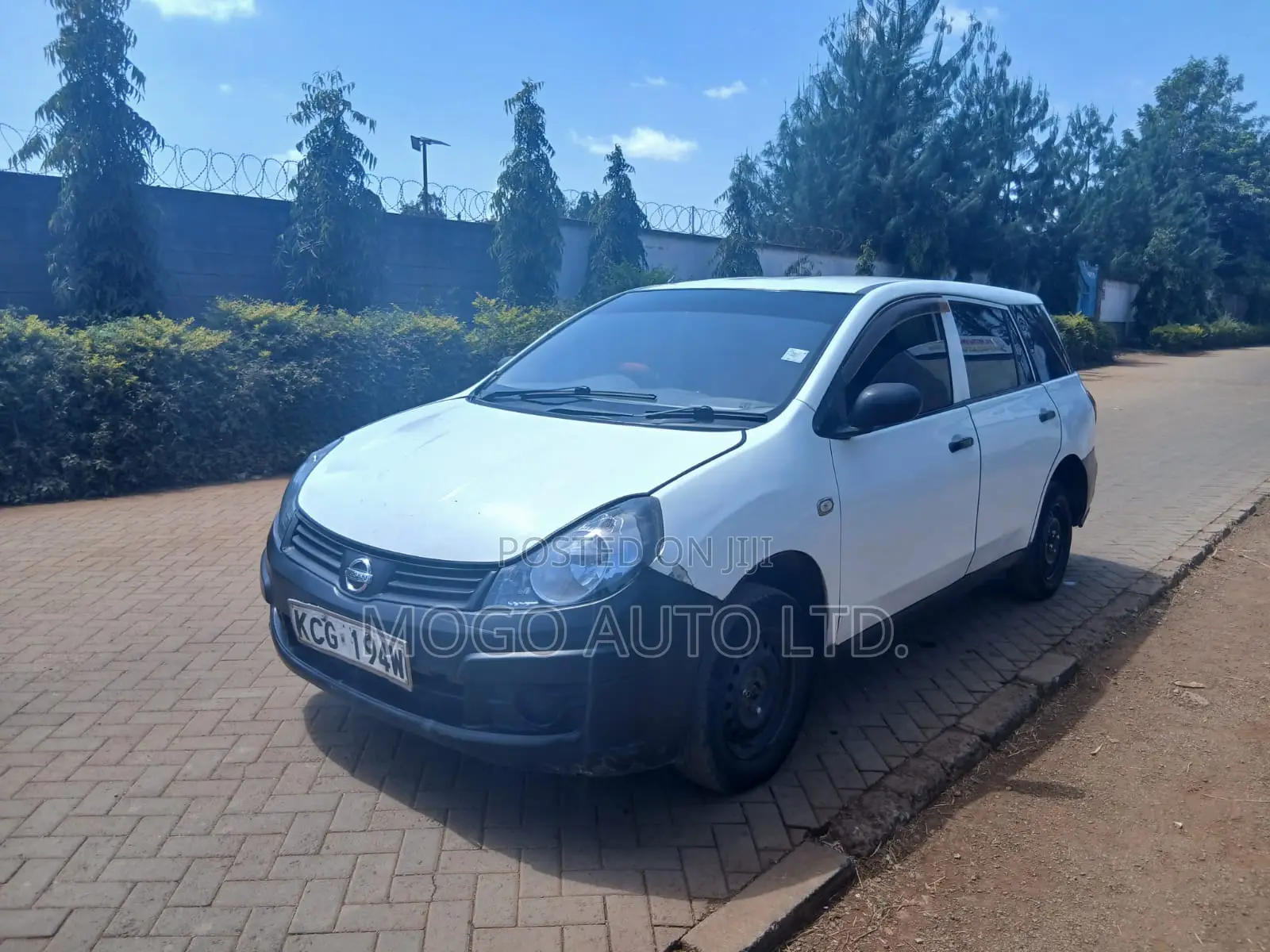 Nissan Advan 2008 White