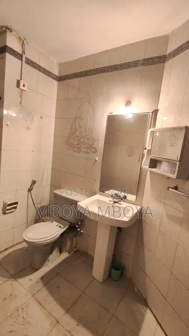 3bdrm Apartment in Parklands, Airbase for rent
