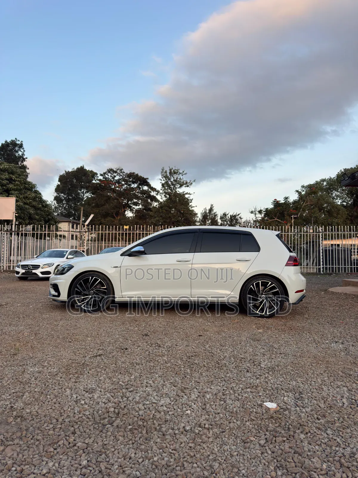 Volkswagen Golf R 4-Door w/DCC & Navigation 2018 White