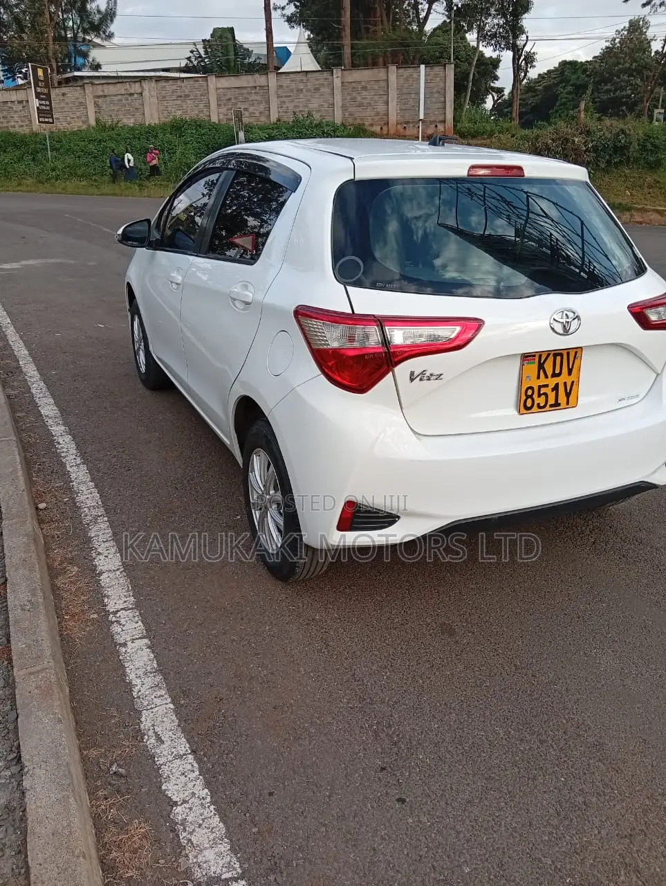 Toyota Vitz 2018 White