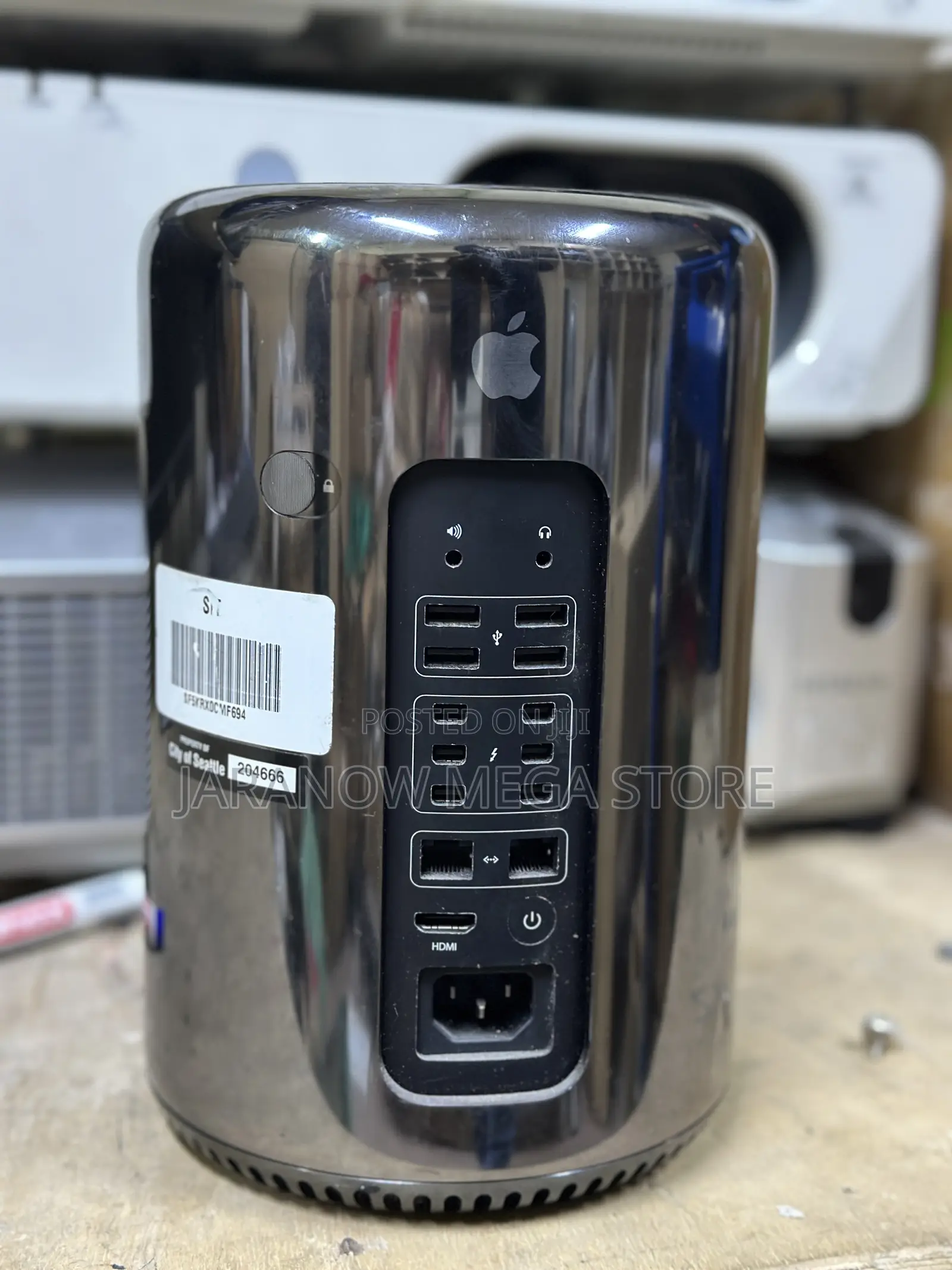 Apple Mac Pro (Late 2013),
