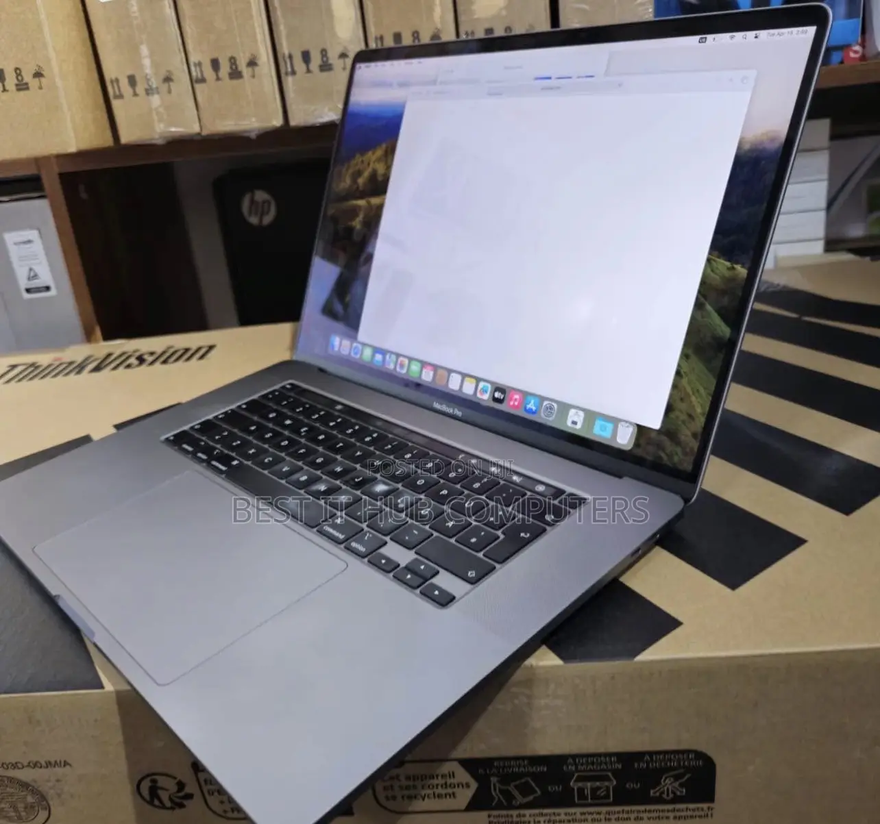 Laptop Apple MacBook Pro 2019 32GB Intel Core i9 SSD 512GB