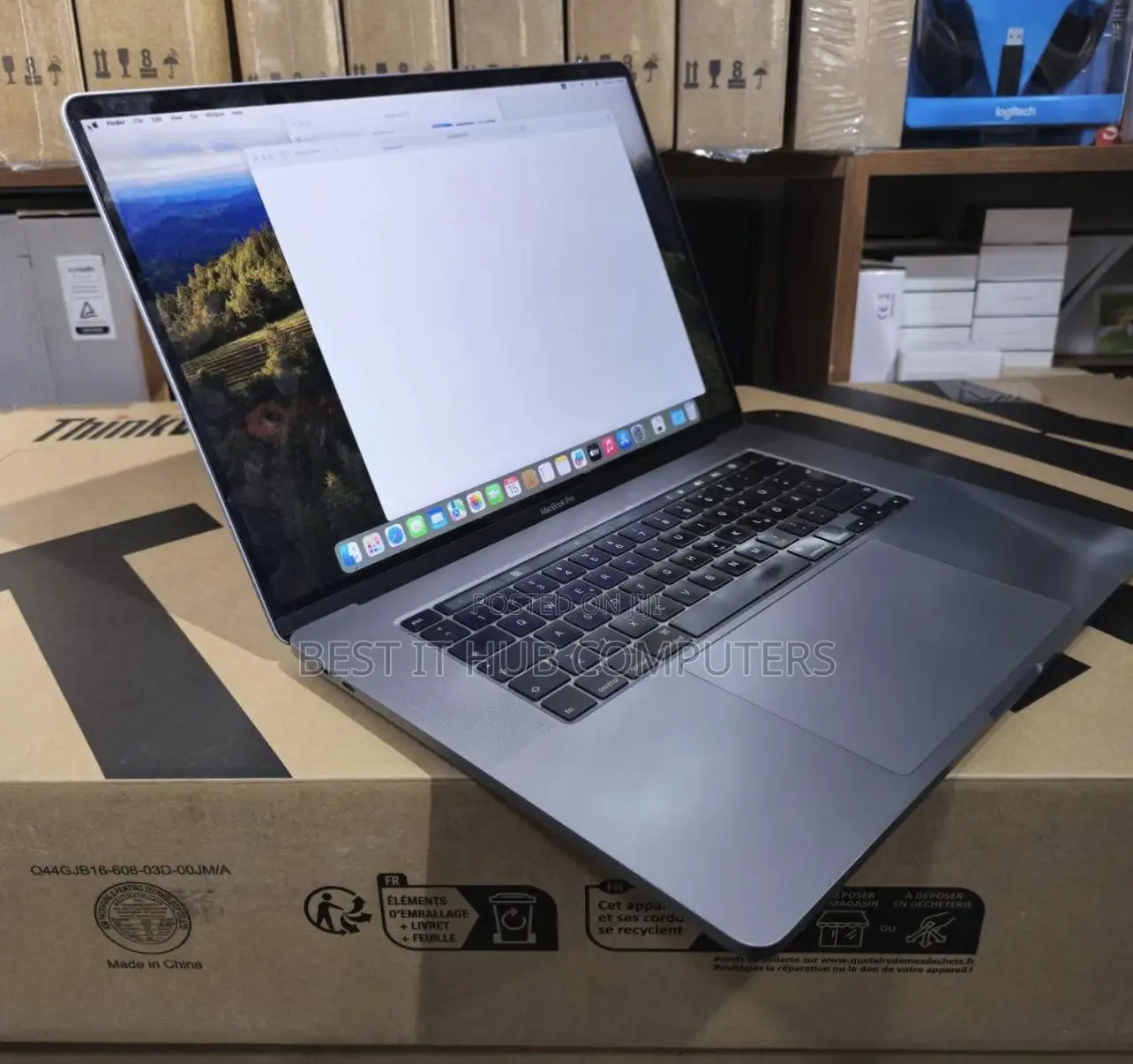 Laptop Apple MacBook Pro 2019 32GB Intel Core i9 SSD 512GB