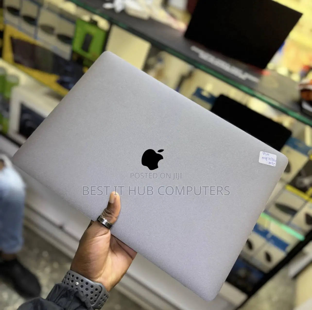 Laptop Apple MacBook Pro 2019 16GB Intel Core i9 SSHD (Hybrid) 512GB