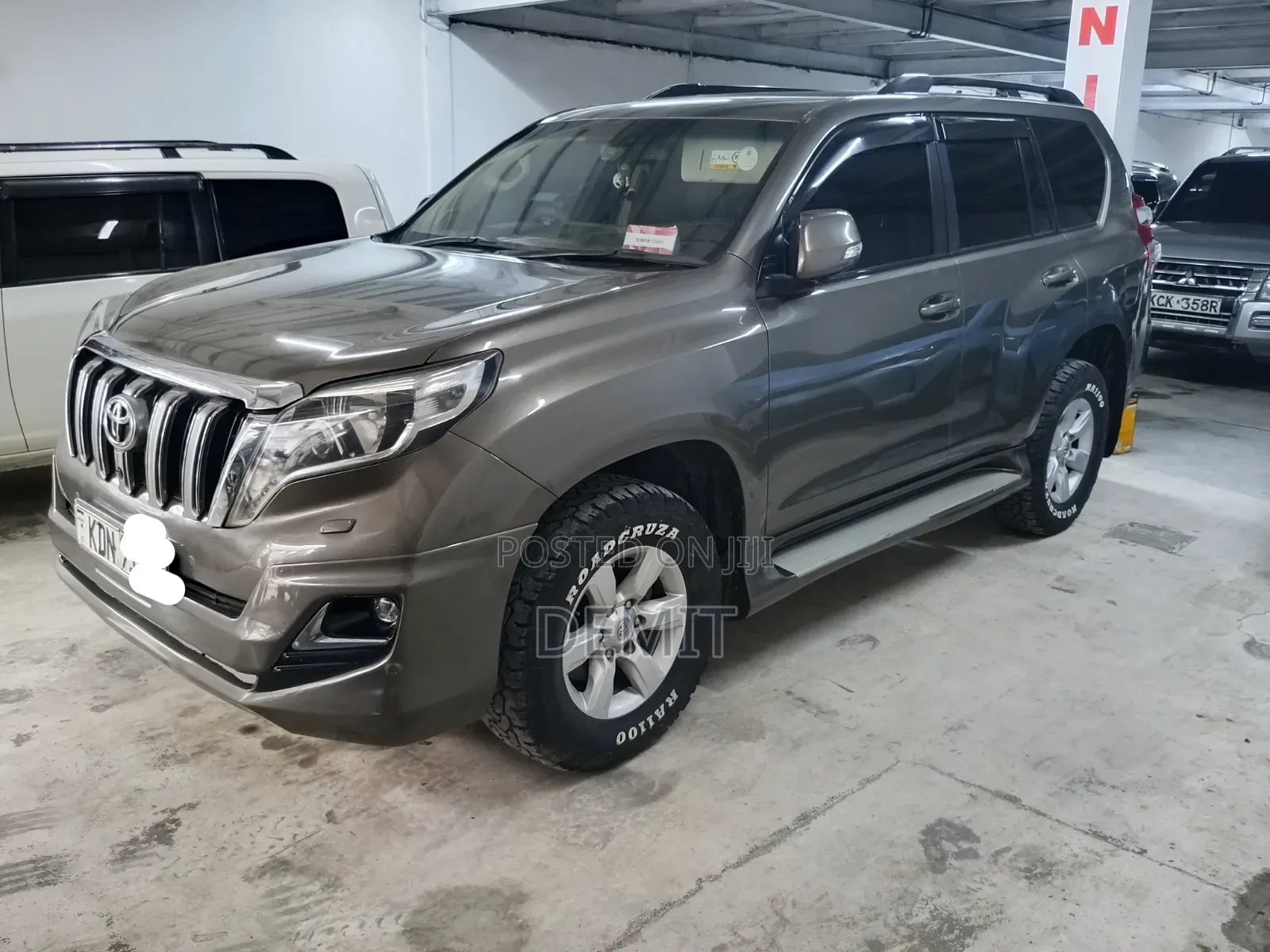 Toyota Land Cruiser Prado 2016 Brown