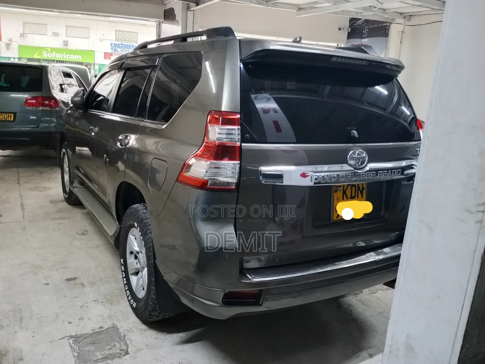 Toyota Land Cruiser Prado 2016 Brown